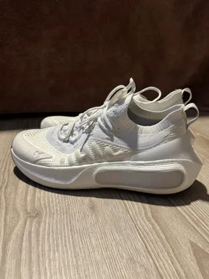 Under Armour shoe thumbnail 2