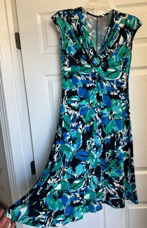 Evan Picone Women’s Short Sleeve Floral Print Dress Size 4 thumbnail 2