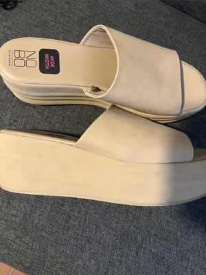 No Boundaries Beige Wide Slide Mules thumbnail 3