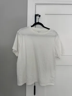 American Eagle Outfitters White Top  Tee  thumbnail 2