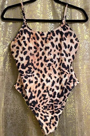 Cheetah/leopard print one piece swimsuit, size XL thumbnail 1