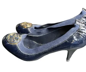Tory Burch Navy Patent Leather Heels With Gold Logo Accents Size 7.5 thumbnail 1