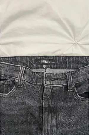 Guess Jeans thumbnail 5