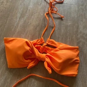 Orange two piece bikini set bandeau bikini top and cut out waist bikini bottom S NEW thumbnail 3