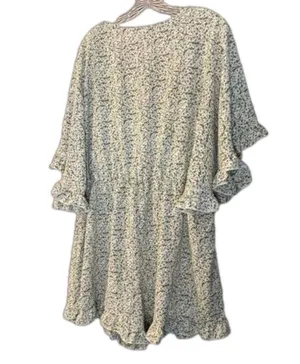 Boho Romper with daisy flowers thumbnail 6