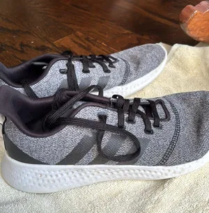 adidas shoes thumbnail 2