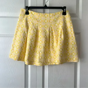 Lilly Pulitzer Leila Sunglow Yellow Daisy Chain Knit Jacquard Skirt Size 4 thumbnail 1