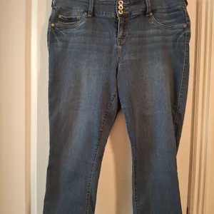 Torrid Sz 18 Blue Women's Capri Jeans thumbnail 6
