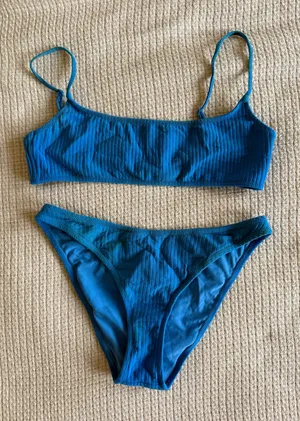 Triangl Bikini thumbnail 1