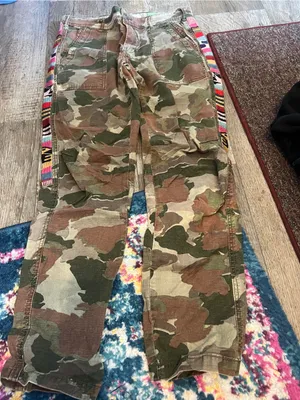 Anthropologie the wanderer Women’s Camo Utility Jeans with Multicolor Side Trim thumbnail 6