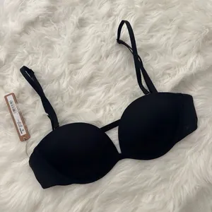 SKIMS Black Push-Up Strap Bra thumbnail 2