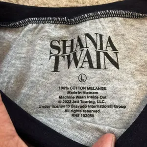 Shania Twain Concert tee size Med Gray Cowboy Western Raglan Rodeo Ranch Country thumbnail 7