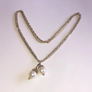 Vintage Gold Tone Double Faux Pearl Drop Necklace thumbnail 4