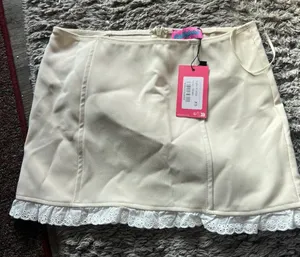 NWT Edikted mini skirt‎ size xs thumbnail 1
