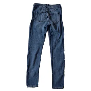 Old Navy Rockstar Mid Rise Skinny Jeans Womens 4 Distressed Medium Wash Denim thumbnail 2