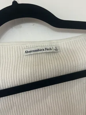 Abercrombie Cream Sweater thumbnail 3