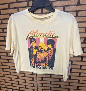 No boundaries yellow blondie crop tee size XS thumbnail 1