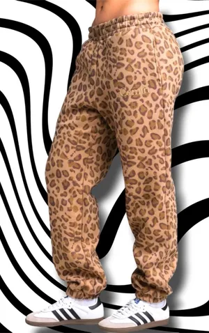 Comfrt •NEW• Womens leopard sweatpants XL thumbnail 1