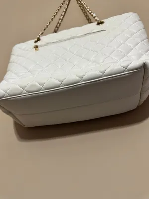 White purse with gold shoulder strap quilted pattern thumbnail 4