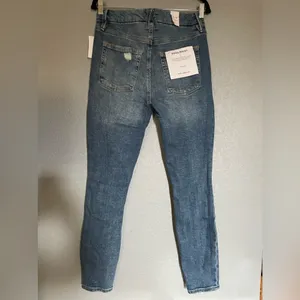 NWT Good American Good Waist Skinny Jeans Distressed Blue Wash Indigo144 Size 10 thumbnail 9