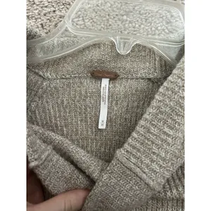 Free People Too Good Heathered Beige Knit Pullover Sweater Size Medium Cozy thumbnail 8