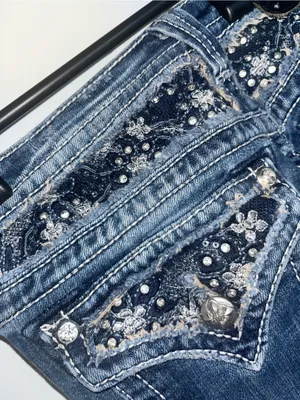 Miss Me Bootcut Straight Leg Floral Crystalized Embroidered Stitched Jeans Sz 27 thumbnail 9