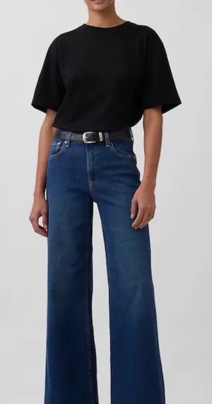 NWT GAP Wide-Leg High-Rise Jeans in Deep Blue thumbnail 1