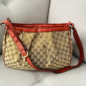 Authentic GUCCI canvas shoulder bag 🔥🔥 thumbnail 6