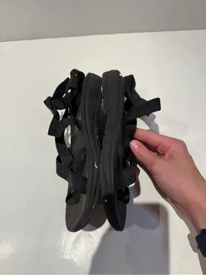 Classic Black Strappy Hiking Outdoor Sandals - Size 9 thumbnail 4