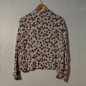 J Crew Soft Shine Pajama Set Womens M Blurry Cherry Print Viscose 2 Piece thumbnail 3