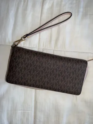 Michael Kors Wallet thumbnail 4