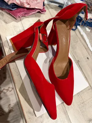Red Pointed Block Heel Ankle Strap Pumps Size 8 thumbnail 1