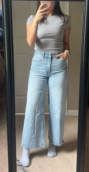 Wide-Leg Cropped Light Blue Jeans thumbnail 4