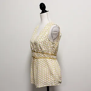 Banana Republic Sleeveless V Neck Geometric Blouse thumbnail 4