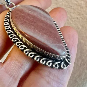 Silver tone and agate pendant necklace thumbnail 11