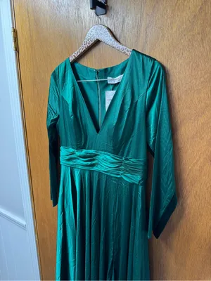 Ieena for Mac Duggal Long Sleeve Satin A-Line Maxi Dress Gown Emerald Green 10 thumbnail 8