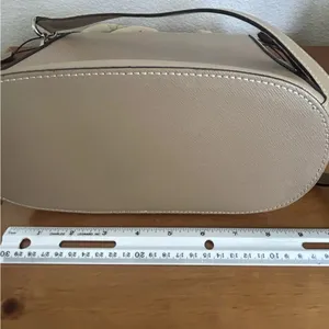 Pulicati‎ Italian Genuine Leather Bucket Style Crossbody PurseDrawstring Closure thumbnail 10