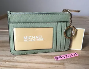 Cardholder thumbnail 2