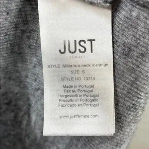 Just Female Heather Gray Long Sleeve Tee Wool Blend size Small thumbnail 10