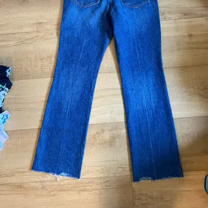 J.Crew Full Length Demi Boot Medium Wash Jean Size 27 or 4 raw hem thumbnail 13