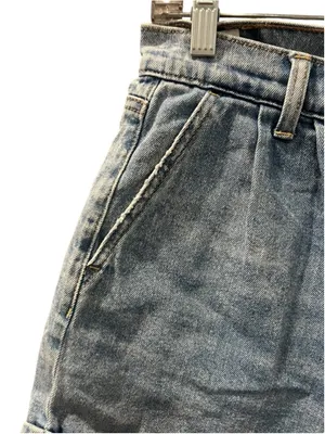 American Eagle Size 4 Light Wash Blue Denim Mom Jean Shorts Casual Cotton Womens thumbnail 2