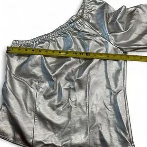 Silver Metallic One Shoulder Top Size M thumbnail 3