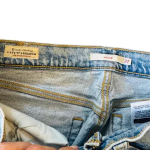 Levis‎ Premium Wedgie Straight Leg Jeans Acid Wash Light Blue Denim 27 High Rise thumbnail 3
