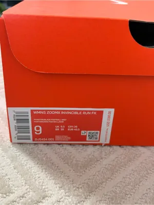Women Nike ZoomX Invincible Run Flyknit White and Pink thumbnail 13