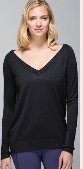 Lululemon Black V Neck Open Back Long Sleeve Sweater Top Women's Size Medium‎ thumbnail 1