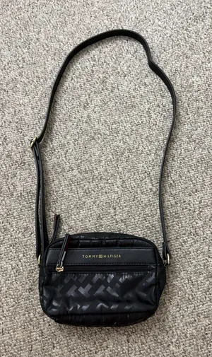Tommy Hilfiger Purse Crossbody thumbnail 1