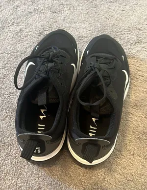 Nike Air Max Running Shoes thumbnail 3