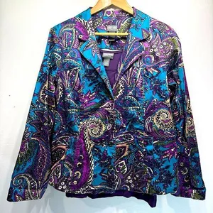 Chico’s Additions Paisley Button Front Long Sleeve Jacket Free Bonus Tank Top thumbnail 1
