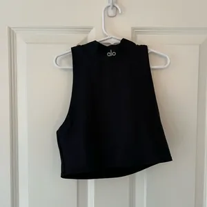 Alo Yoga Black Open Back Top - Sports Bra thumbnail 2