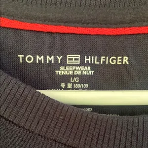 Tommy Hilfiger Men's Navy Crewneck Sweater thumbnail 2